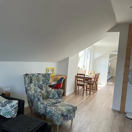 Apartment Sonnige Dachgeschosswohnung *