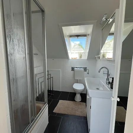 Apartment Sonnige Dachgeschosswohnung Niederdorla
