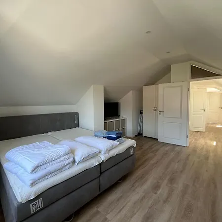 Apartment Sonnige Dachgeschosswohnung